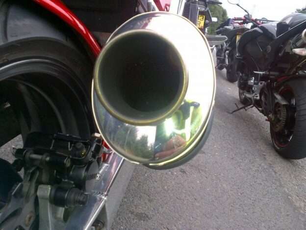 Motorcycle exhaust